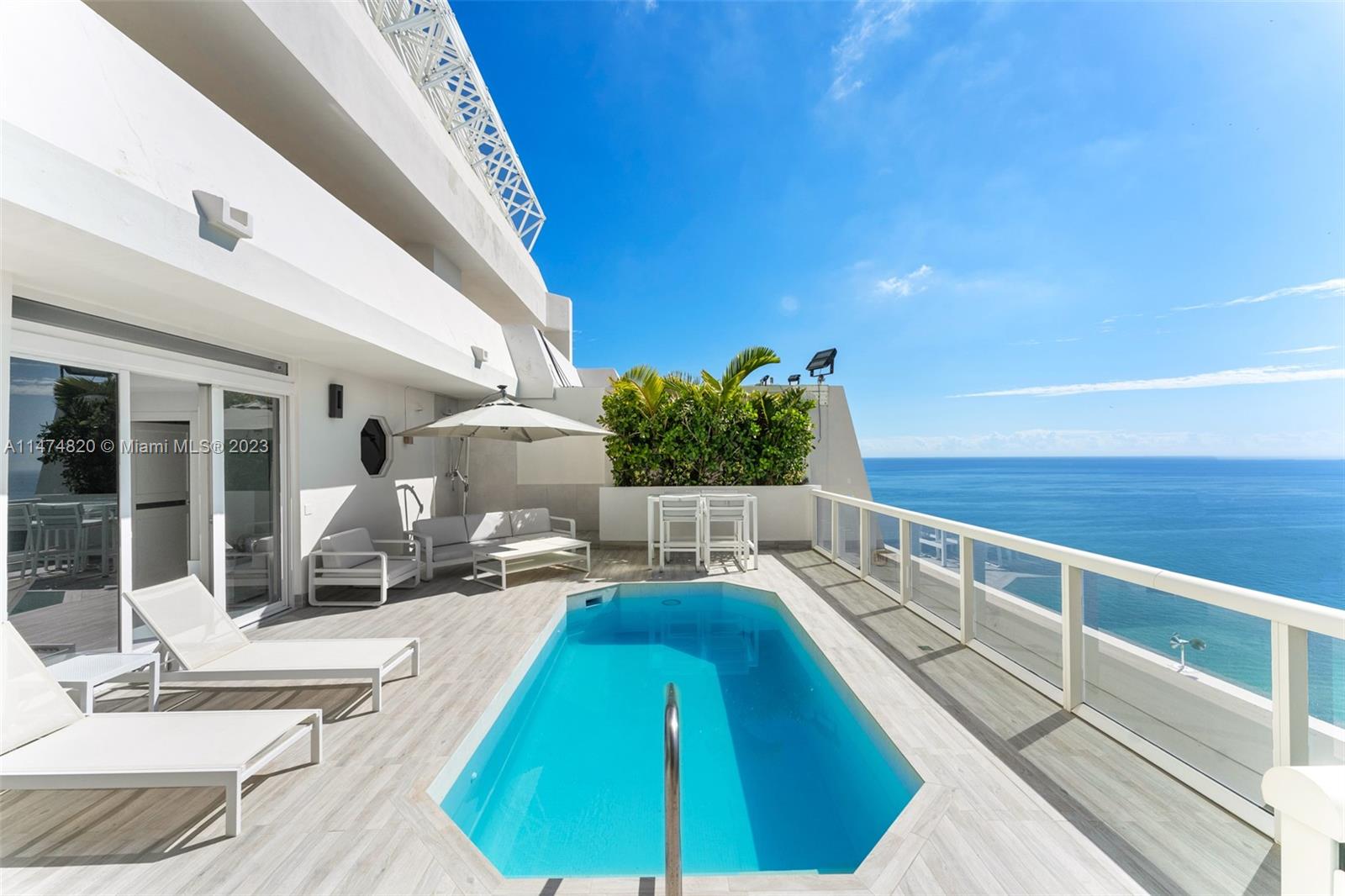 GREEN DIAMOND CONDO - Residential