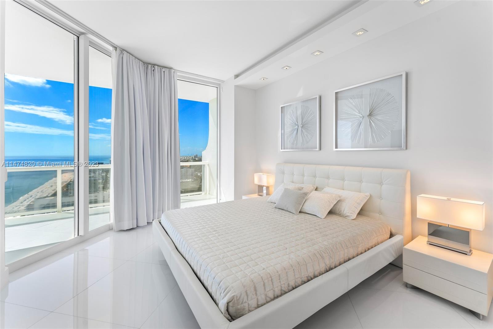 GREEN DIAMOND CONDO - Residential