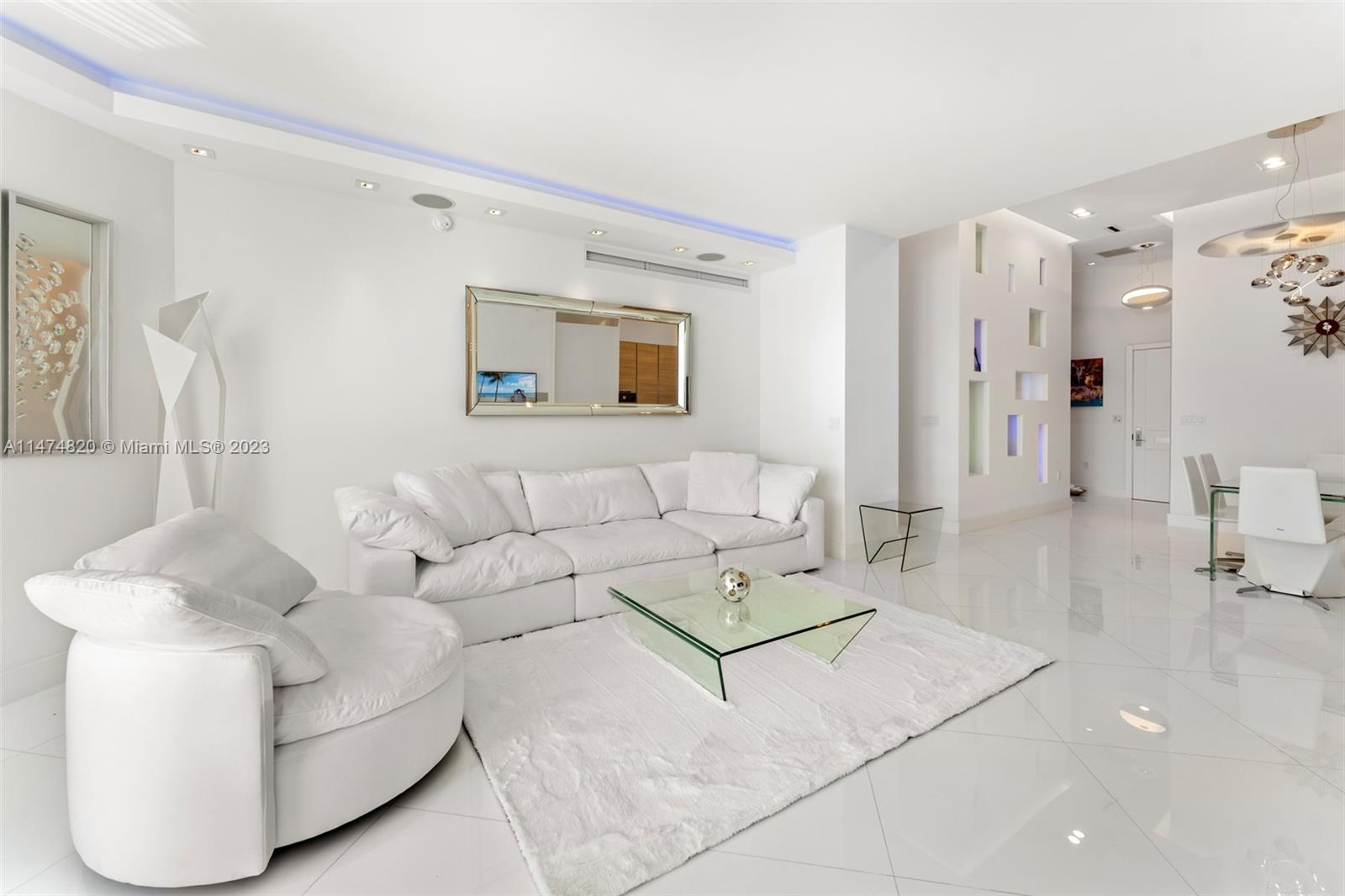 GREEN DIAMOND CONDO - Residential