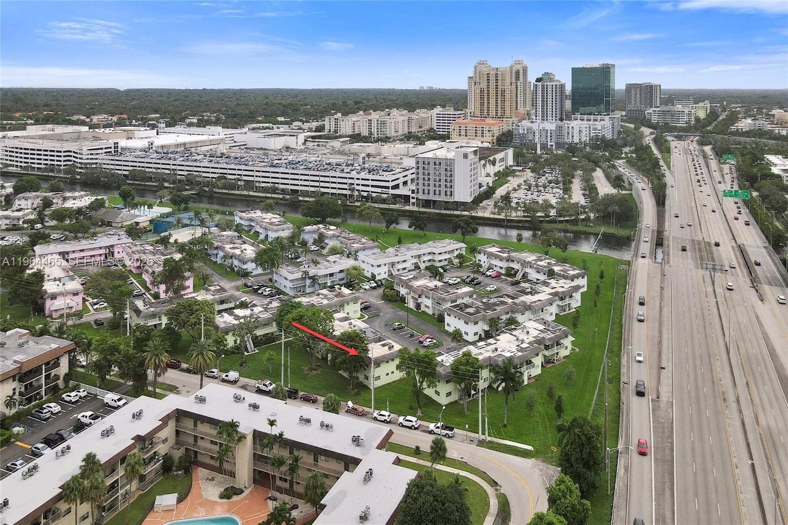 VILLAGE AT DADELAND CONDO - Residential