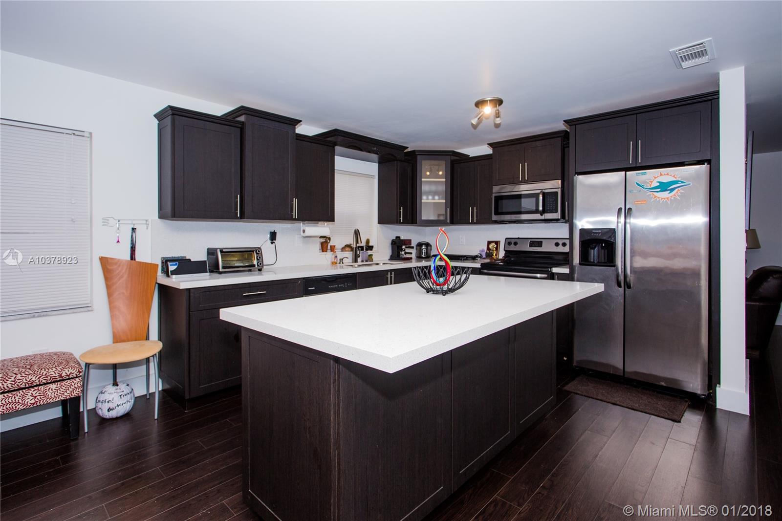 IVIS AT LOYOLA - Residential