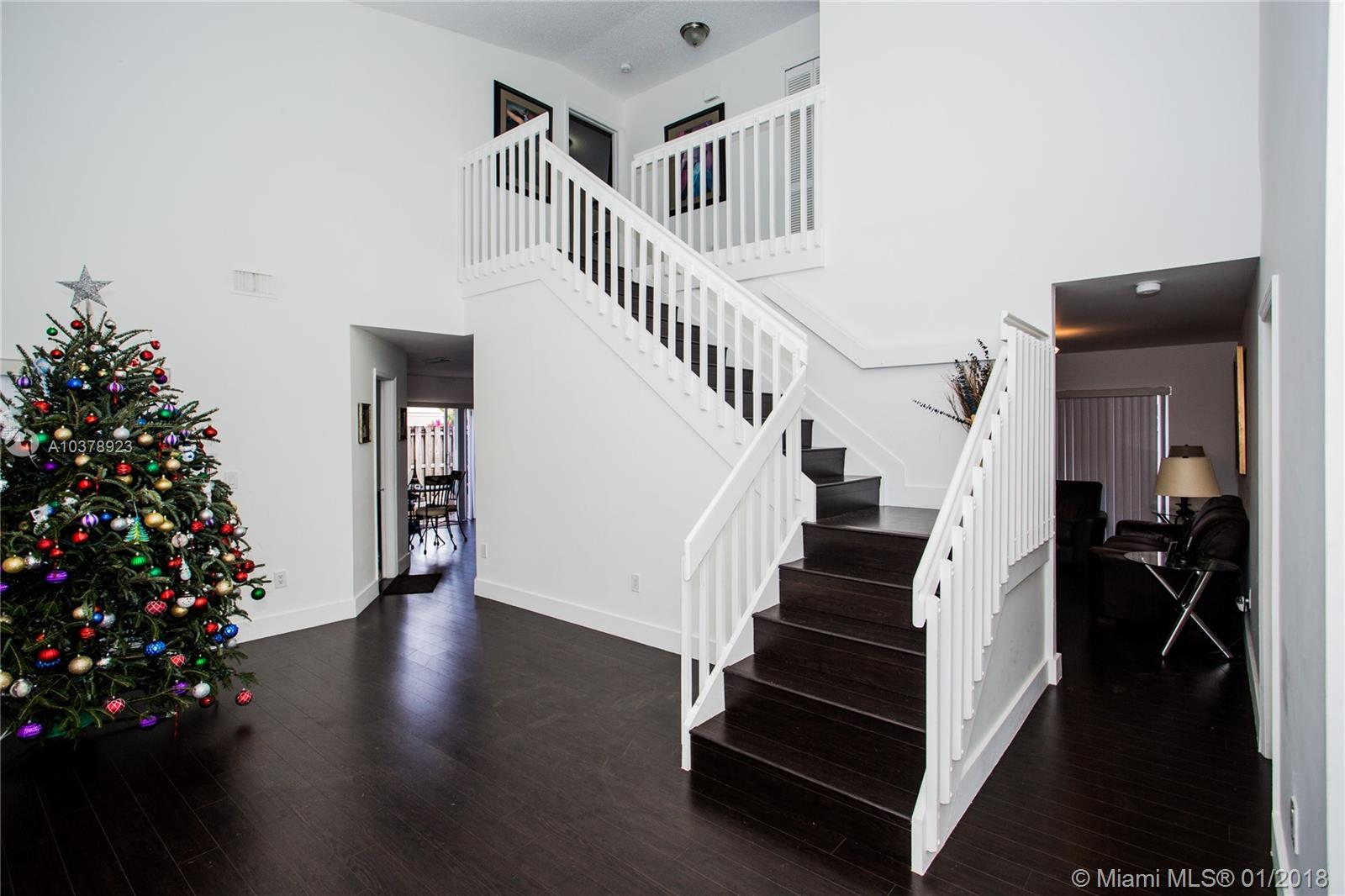 IVIS AT LOYOLA - Residential