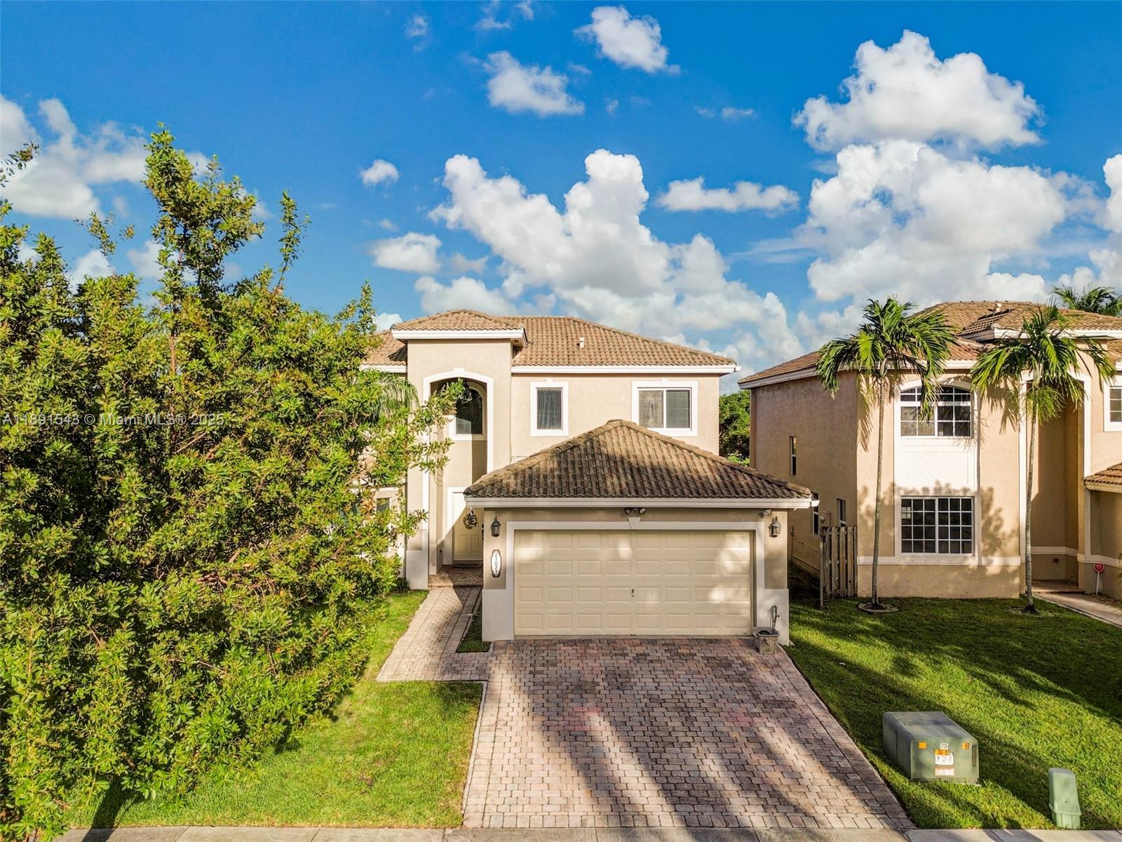 PELICAN BAY AT OLD CUTLER - Residential