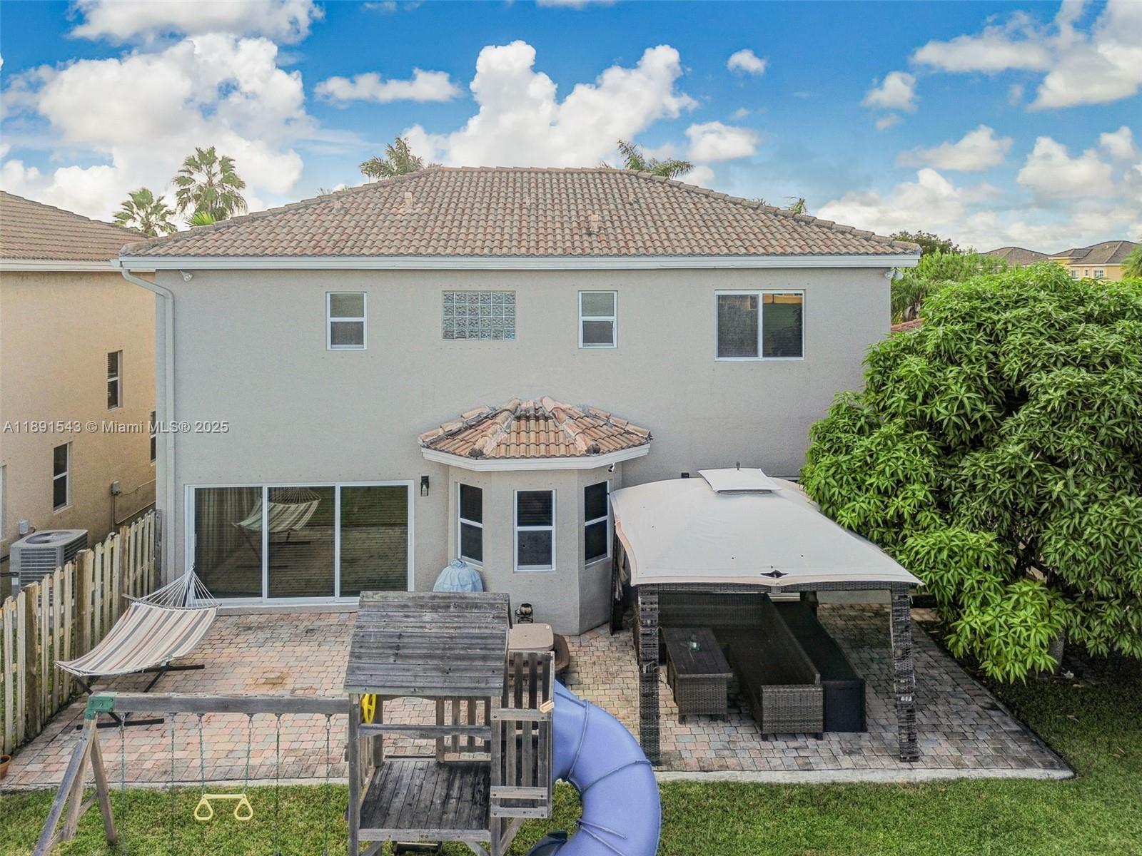 PELICAN BAY AT OLD CUTLER - Residential