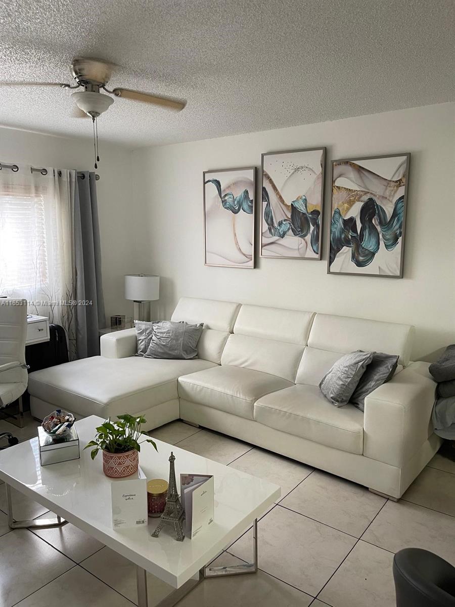 LAKEWOOD AT EMERALD HILLS - Residential