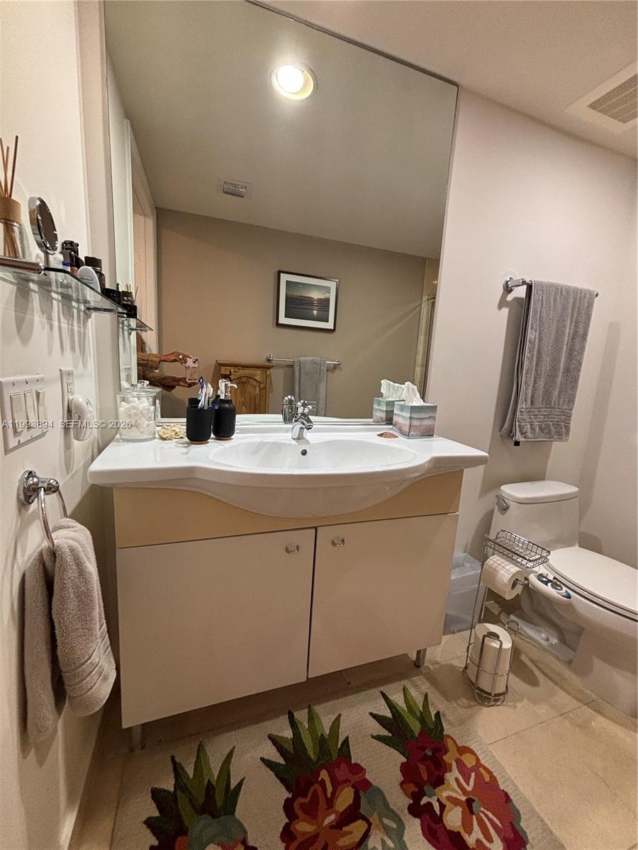 BEACH CLUB TWO CONDO - Residential