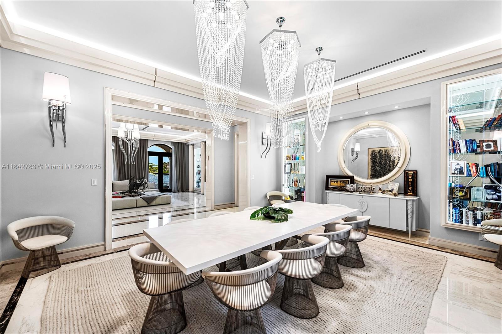 GOLDEN BEACH SEC E - Residential