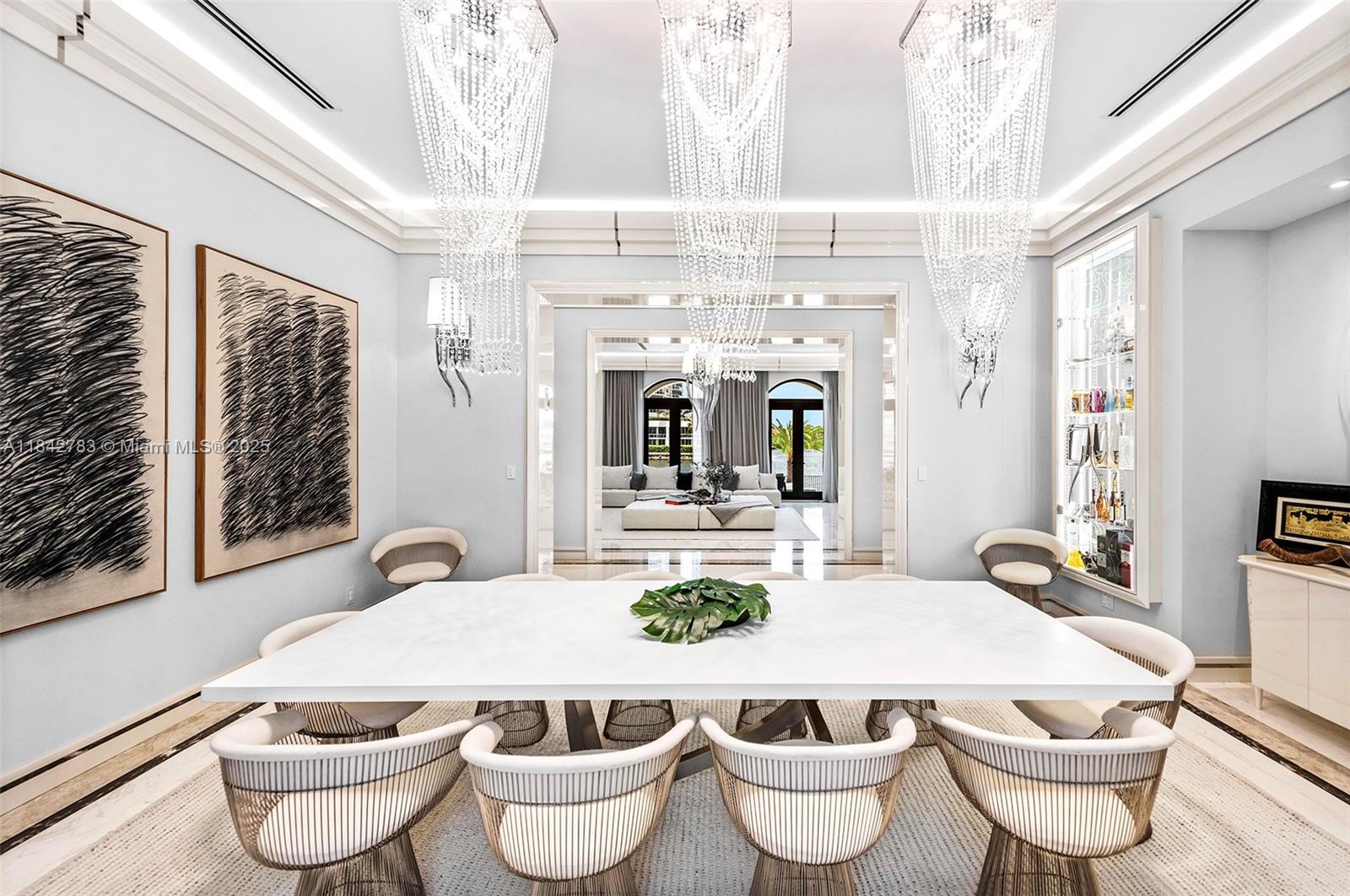 GOLDEN BEACH SEC E - Residential