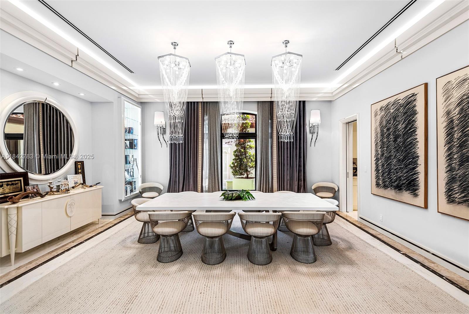 GOLDEN BEACH SEC E - Residential