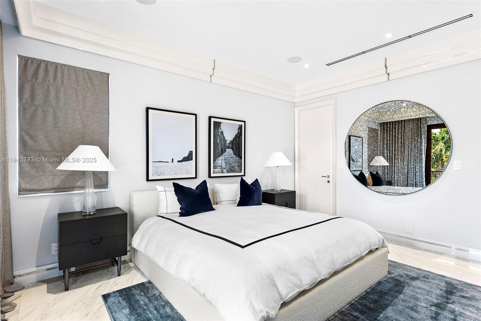 GOLDEN BEACH SEC E - Residential