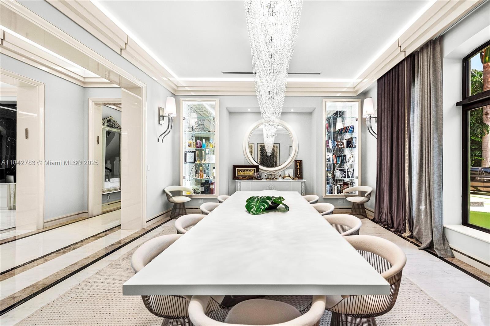 GOLDEN BEACH SEC E - Residential