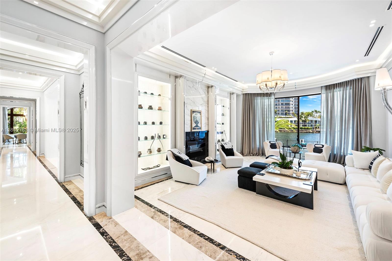 GOLDEN BEACH SEC E - Residential