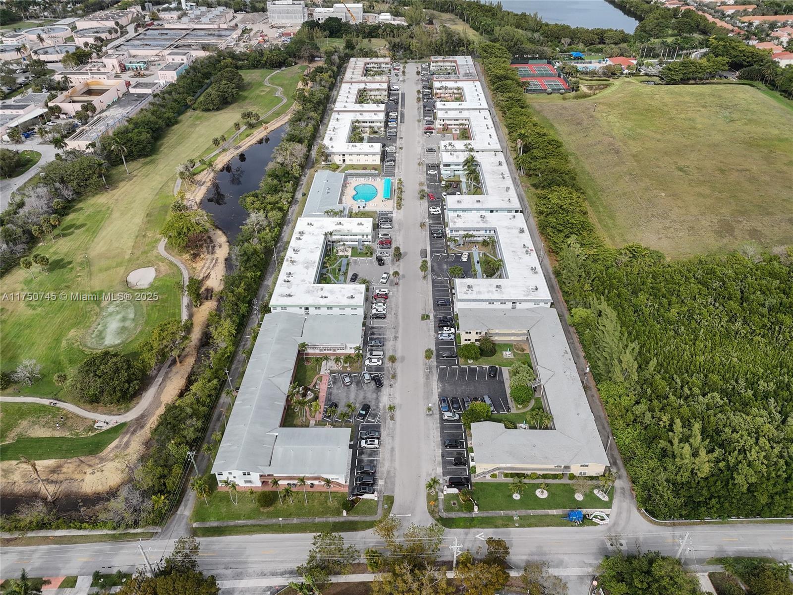 CRYSTAL COURT MANOR NO 12 - Residential
