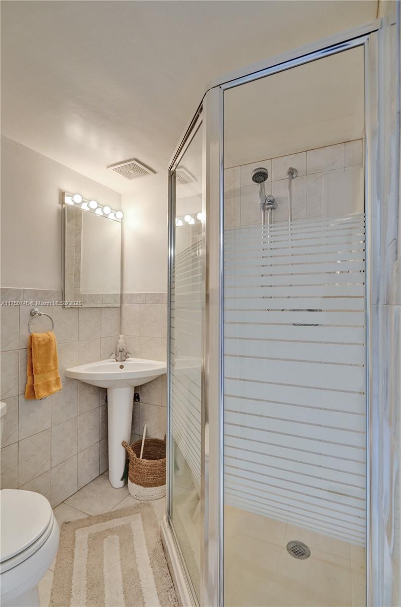 CRYSTAL COURT MANOR NO 12 - Residential