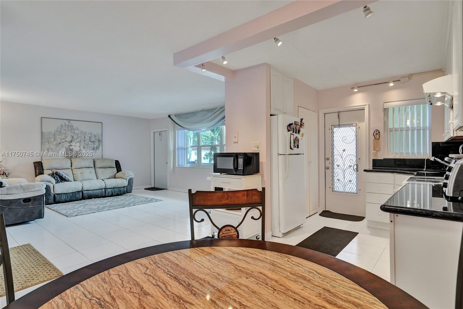 CRYSTAL COURT MANOR NO 12 - Residential