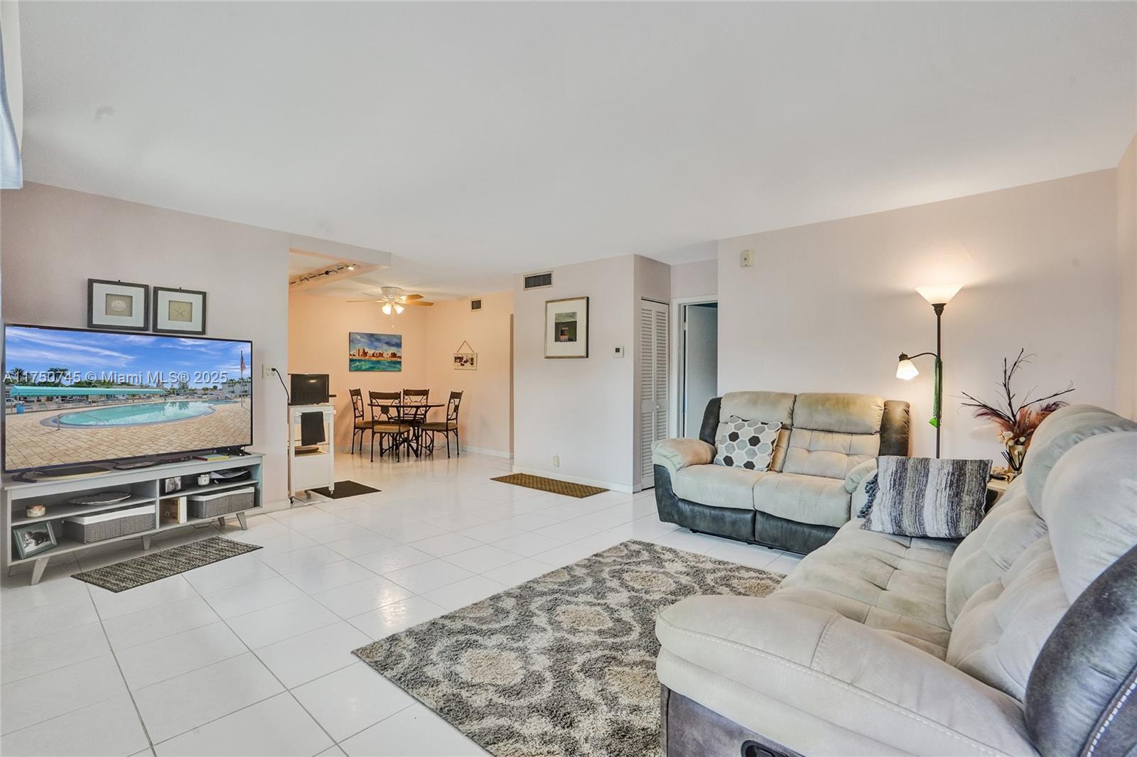 CRYSTAL COURT MANOR NO 12 - Residential
