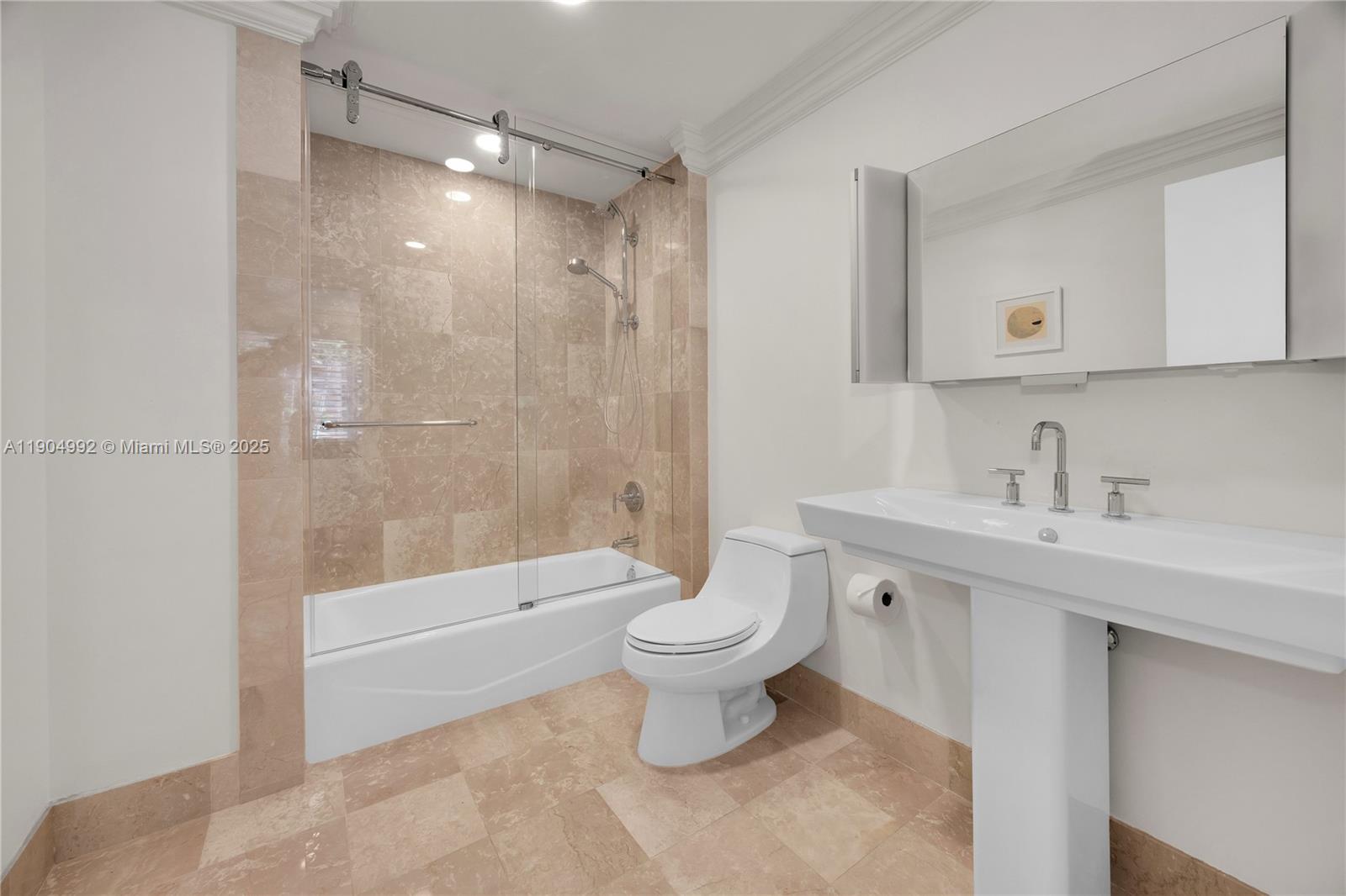 THE GABLES CONDO - Residential