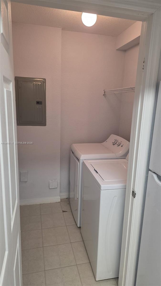MURANO AT DELRAY BEACH CO - Residential Lease
