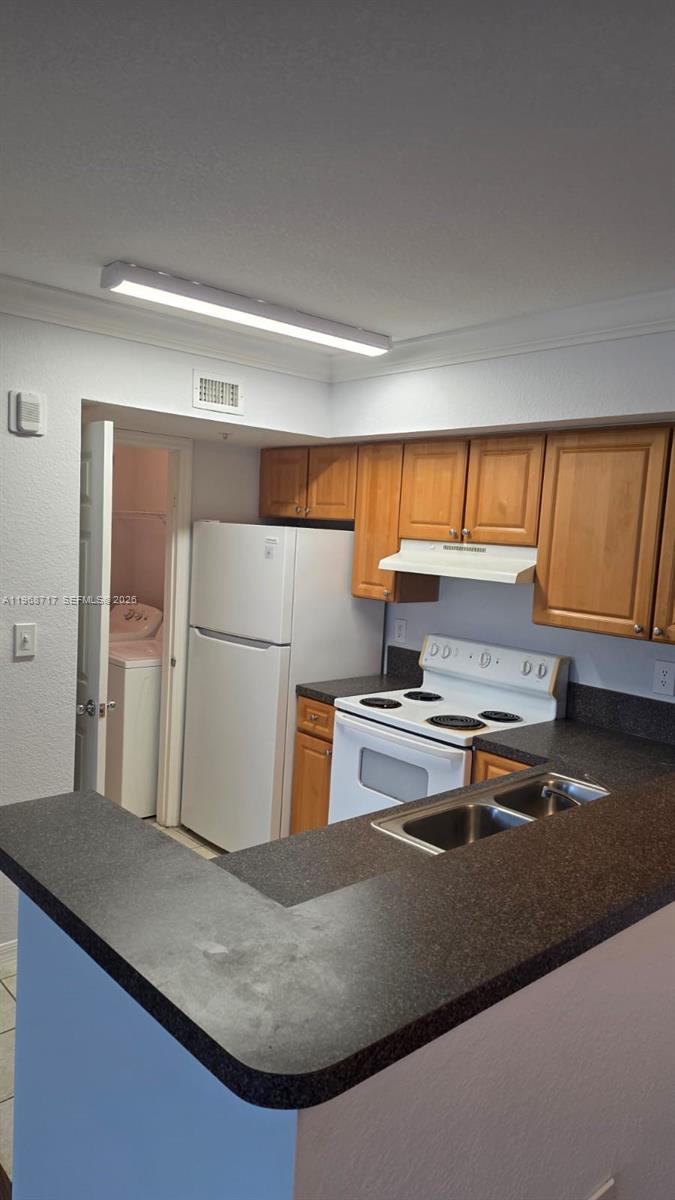 MURANO AT DELRAY BEACH CO - Residential Lease