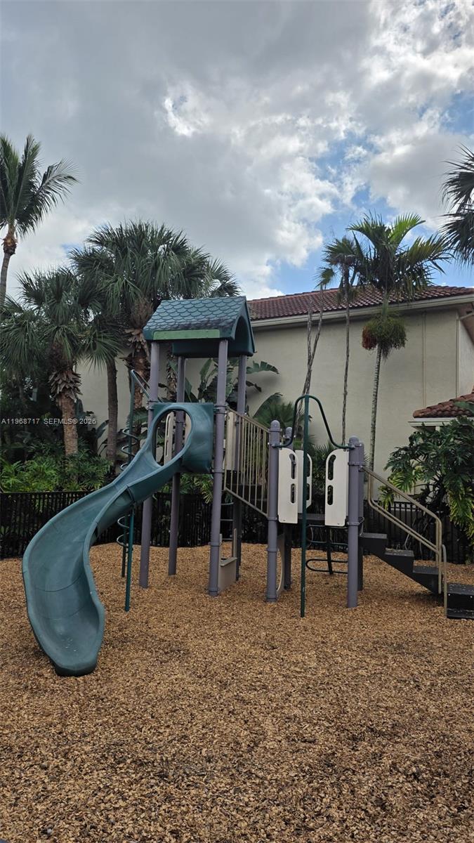 MURANO AT DELRAY BEACH CO - Residential Lease