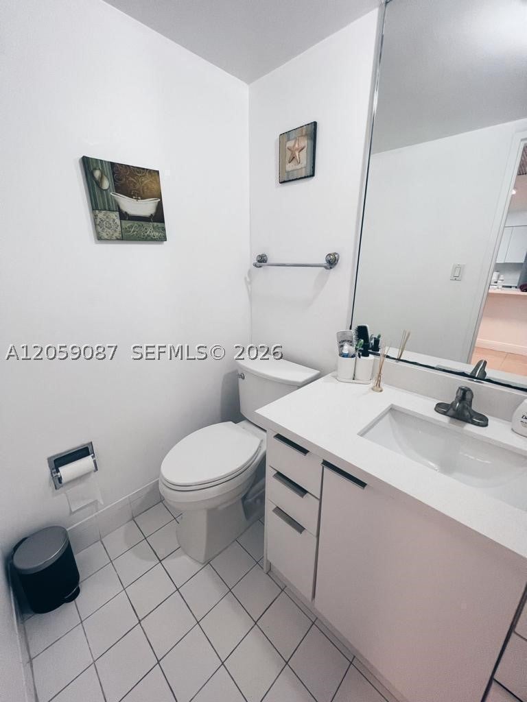 5161 Collins Ave 1510