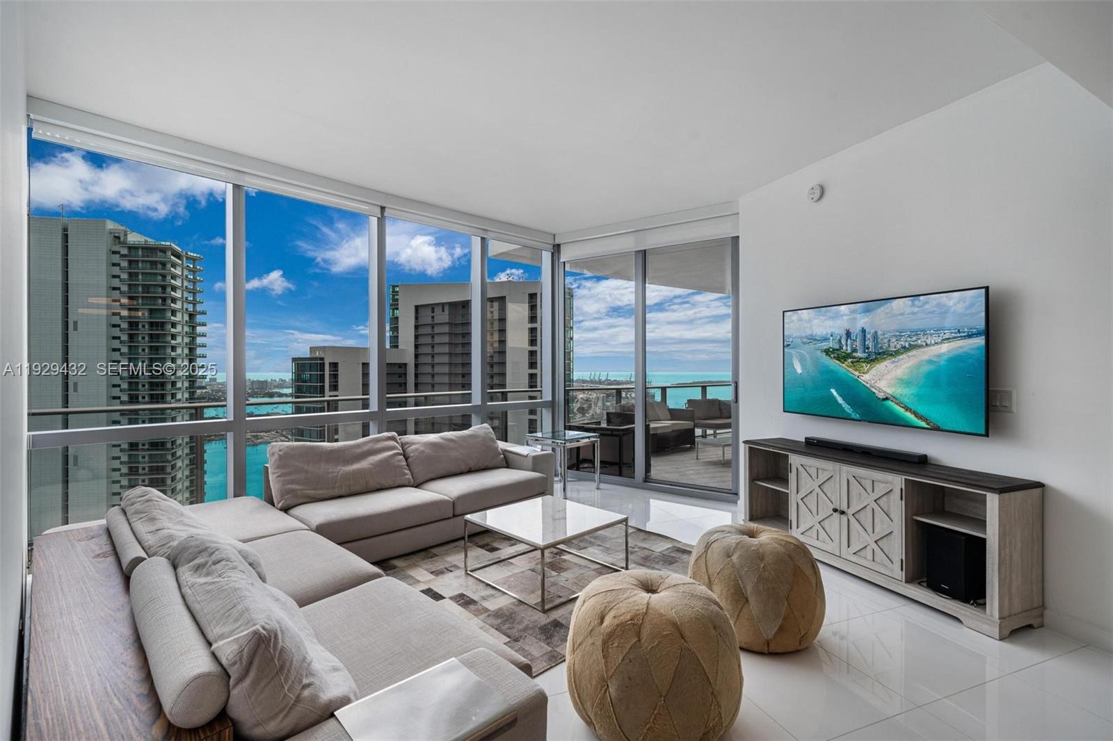 PARAMOUNT MIAMI WORLDCENT - Residential Lease