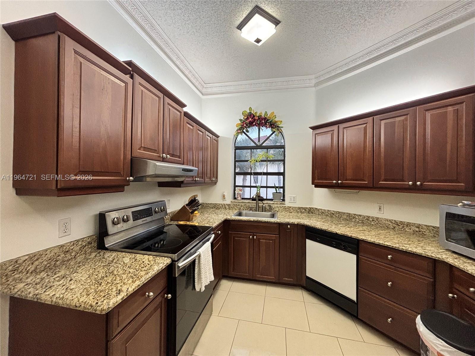 BELLAVISTA VILLAGE CONDO - Residential