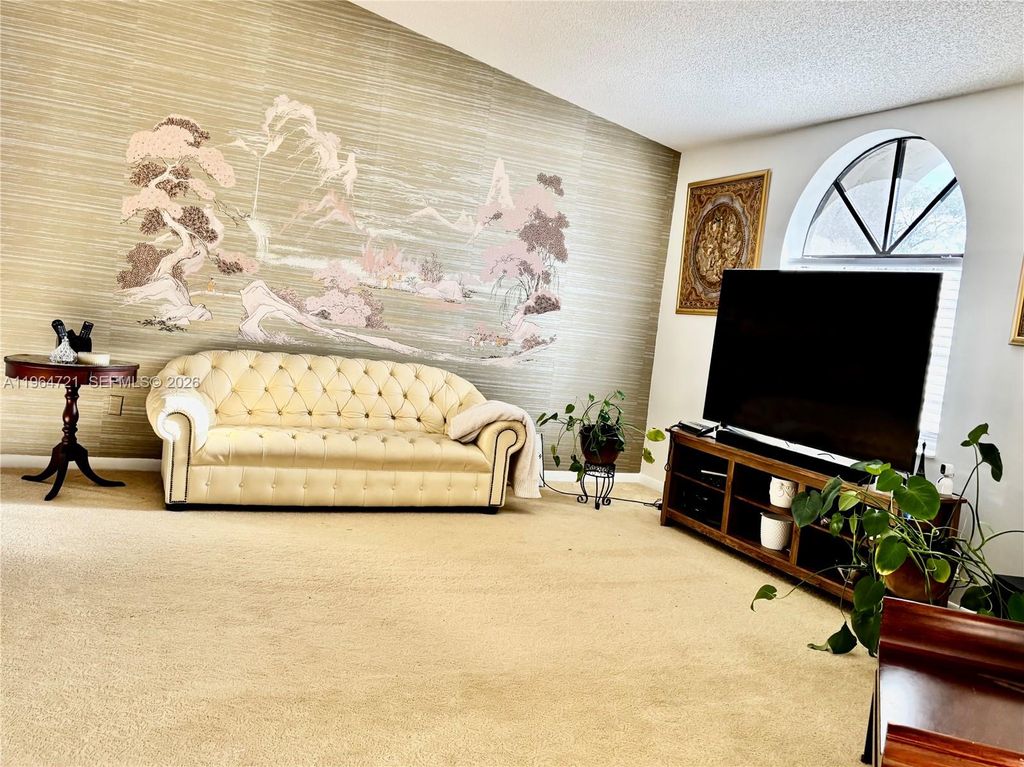 Photo of 5258 Europa Dr #H, Boynton Beach, FL 33437 (MLS # A11964721)