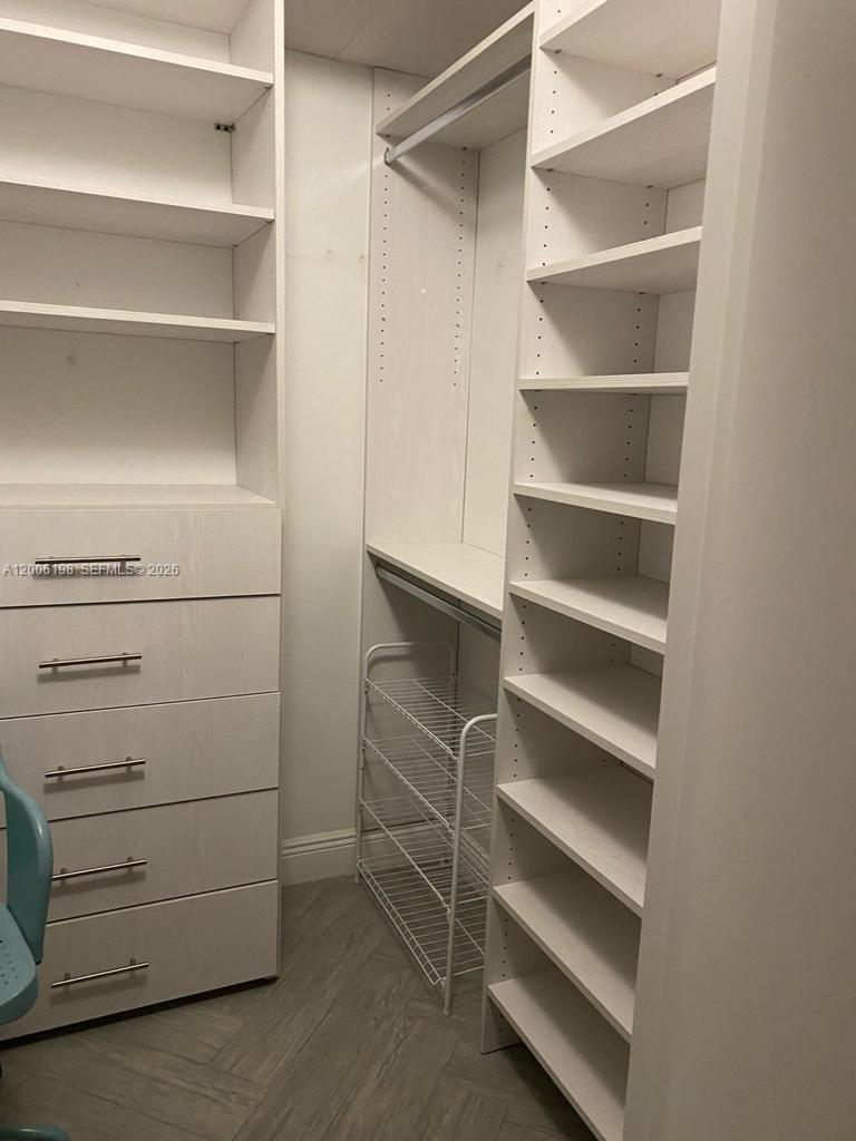 1900 N Bayshore Dr 2314