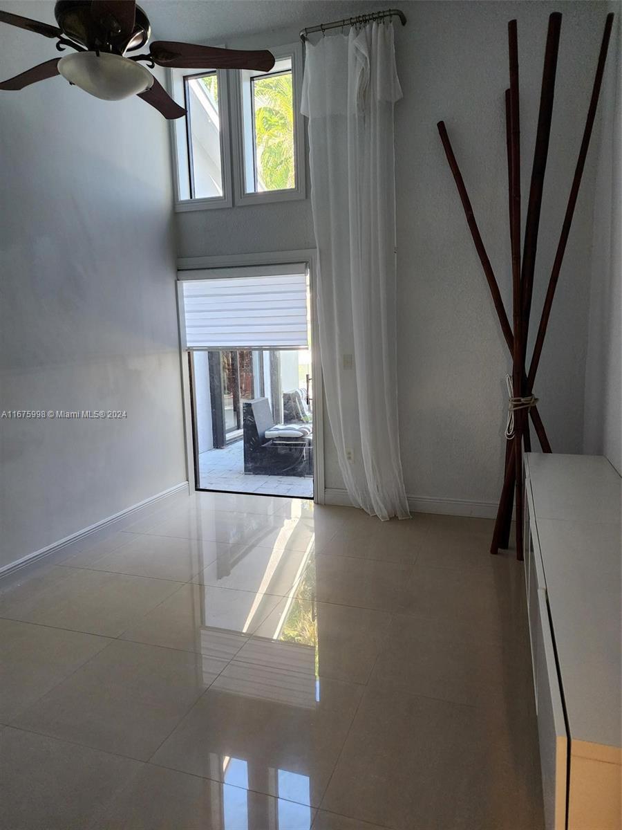 WESTWIND LAKES SEC 5 - Residential Lease