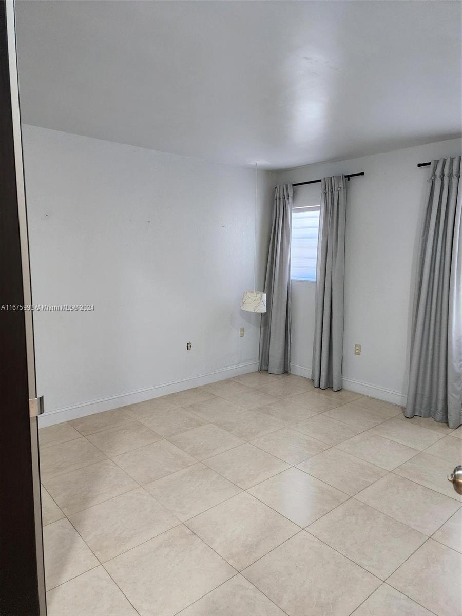 WESTWIND LAKES SEC 5 - Residential Lease