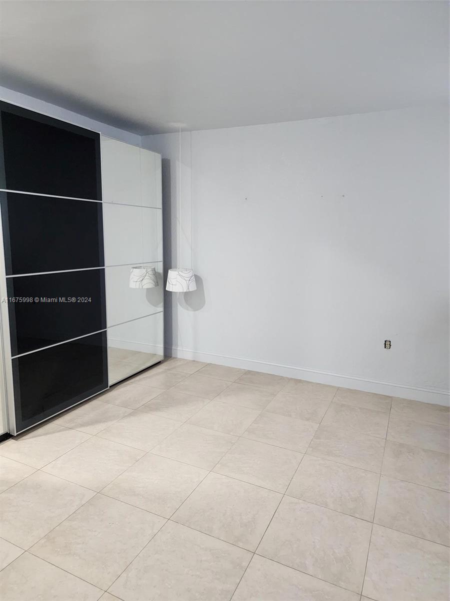 WESTWIND LAKES SEC 5 - Residential Lease