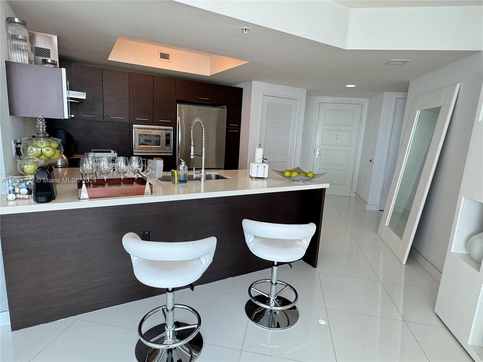 200 Sunny Isles Blvd 2-1201