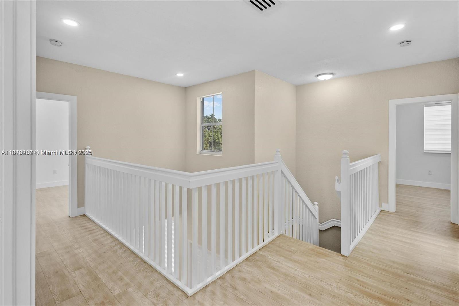 RIVIERA TRACE - Residential