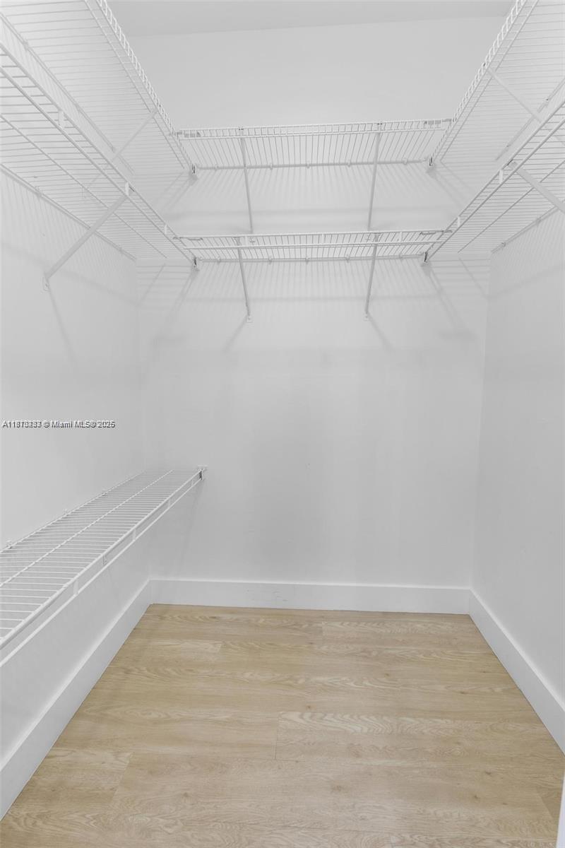 RIVIERA TRACE - Residential