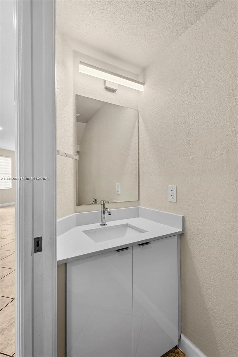 RIVIERA TRACE - Residential