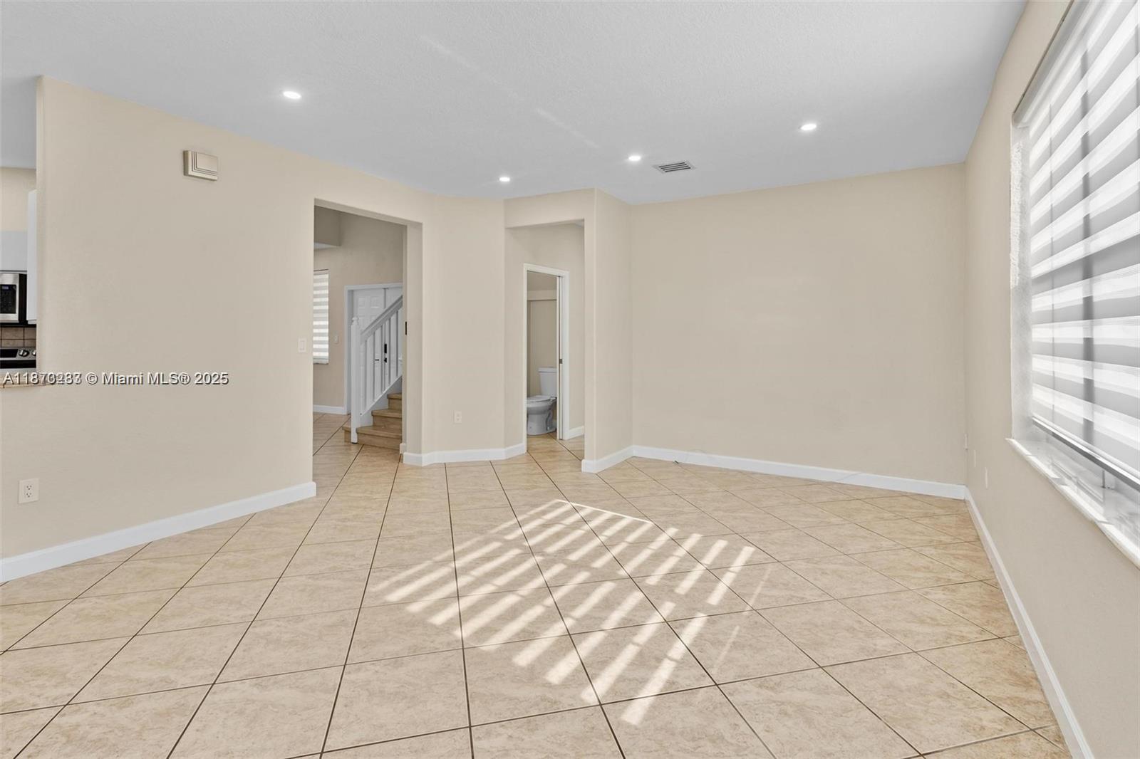 RIVIERA TRACE - Residential