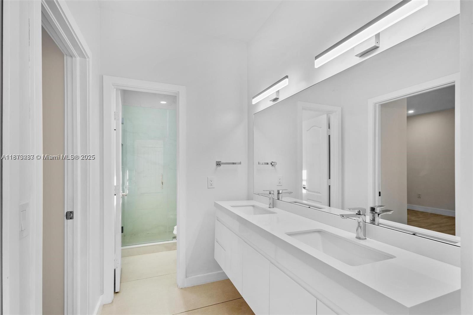 RIVIERA TRACE - Residential