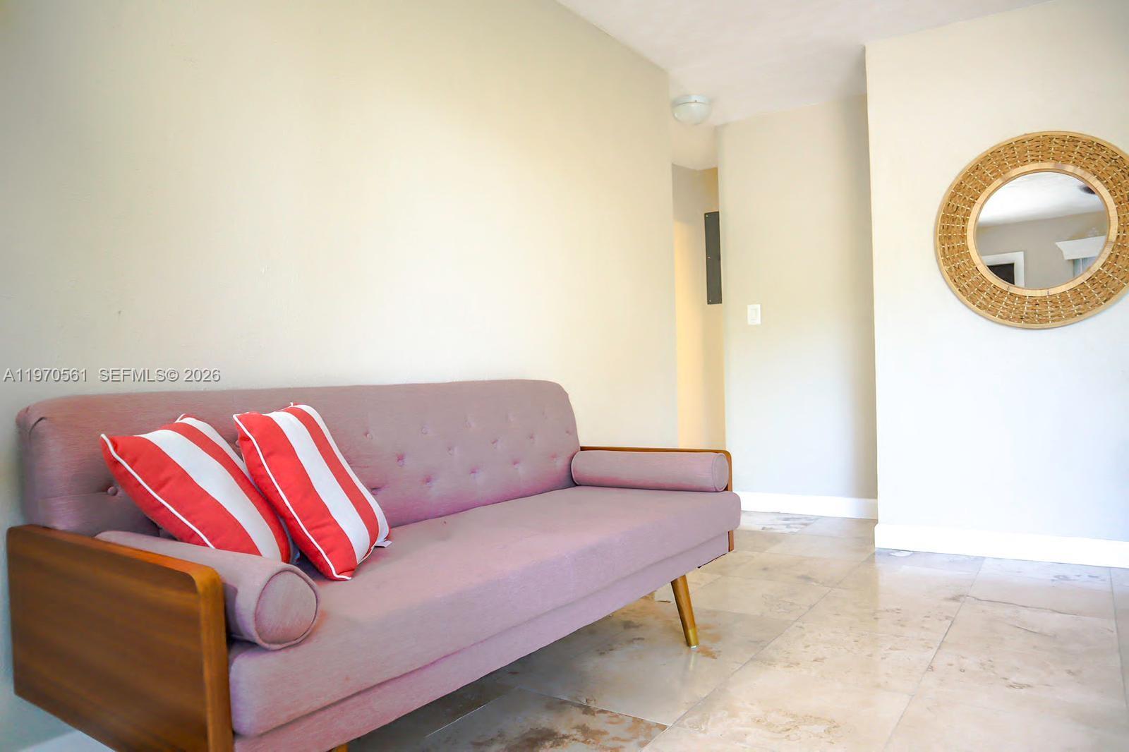 CRESTHAVEN NO 7 - Residential