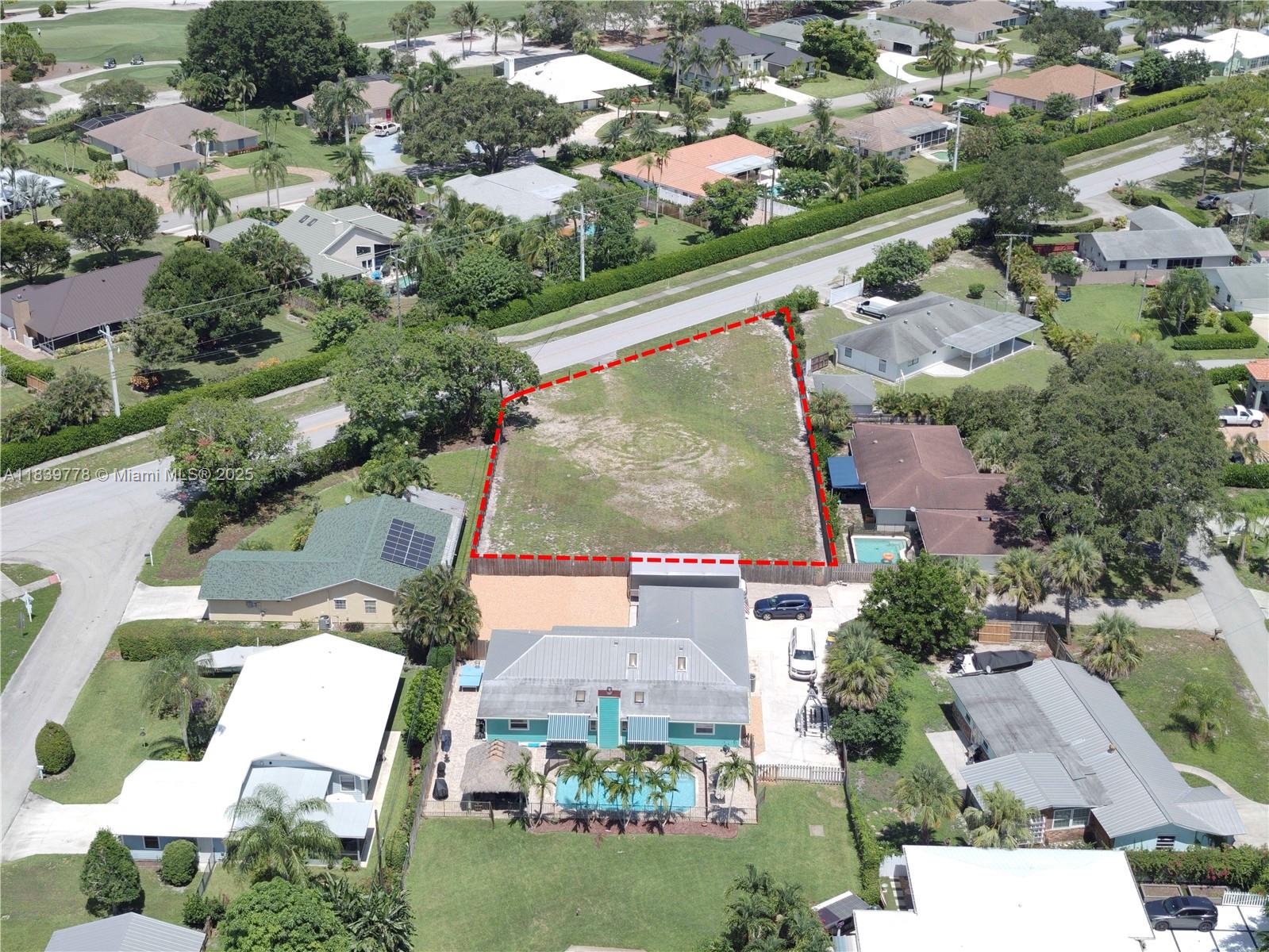 18870 SE Country Club Dr, Jupiter, FL, 33469/$975,000 2 18870 SE Country Club Dr