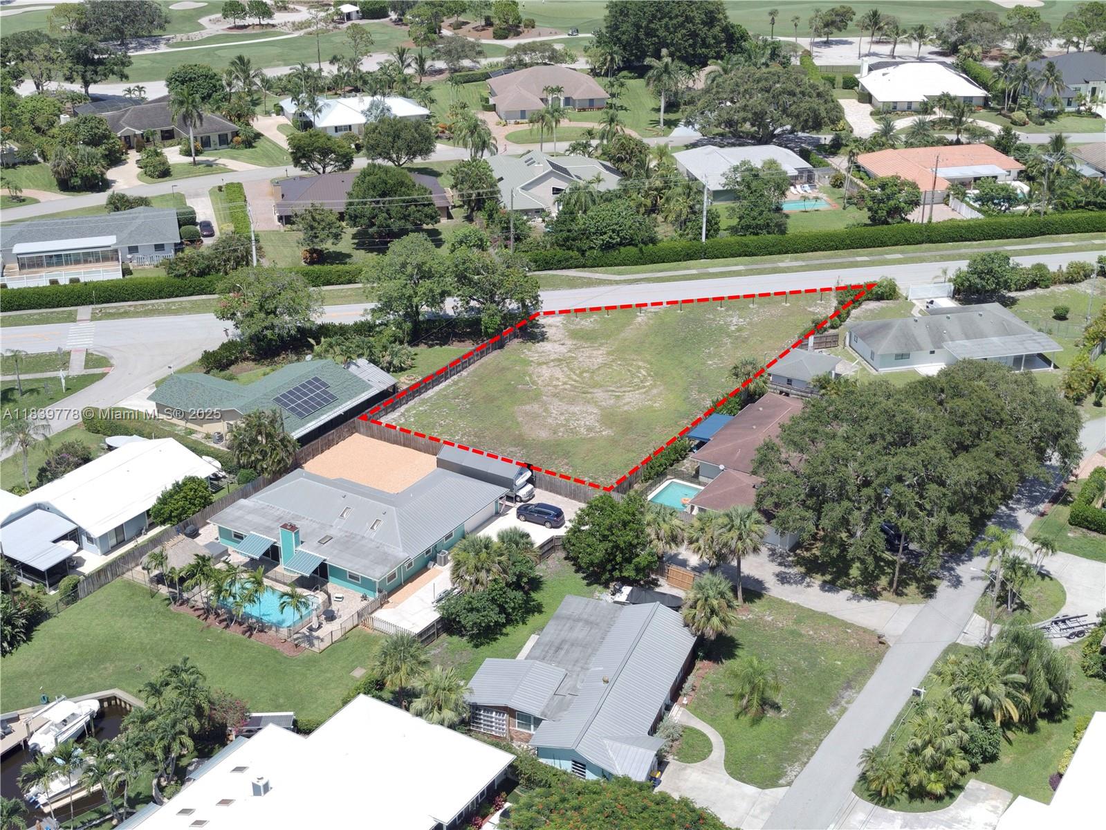 18870 SE Country Club Dr, Jupiter, FL, 33469/$975,000 1 18870 SE Country Club Dr