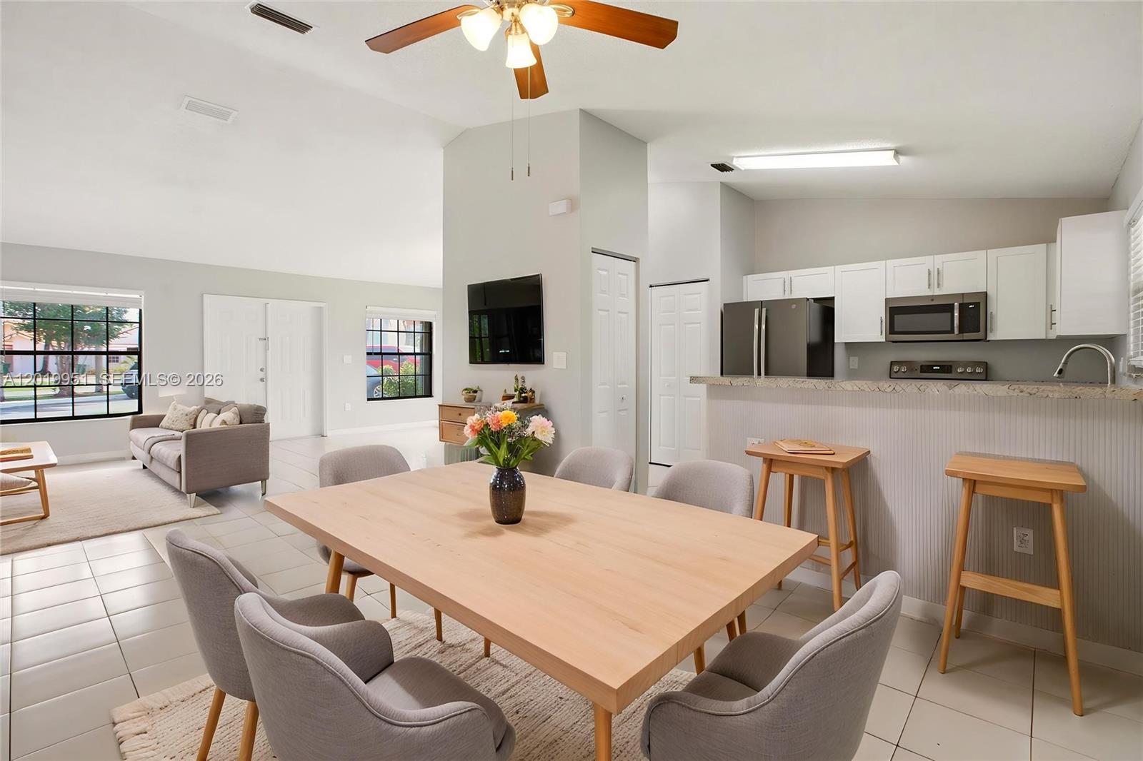 ANGELICA GARDENS AT LAKES - Residential