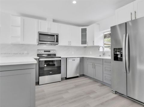 10640 SW 96th St E Miami FL 33176