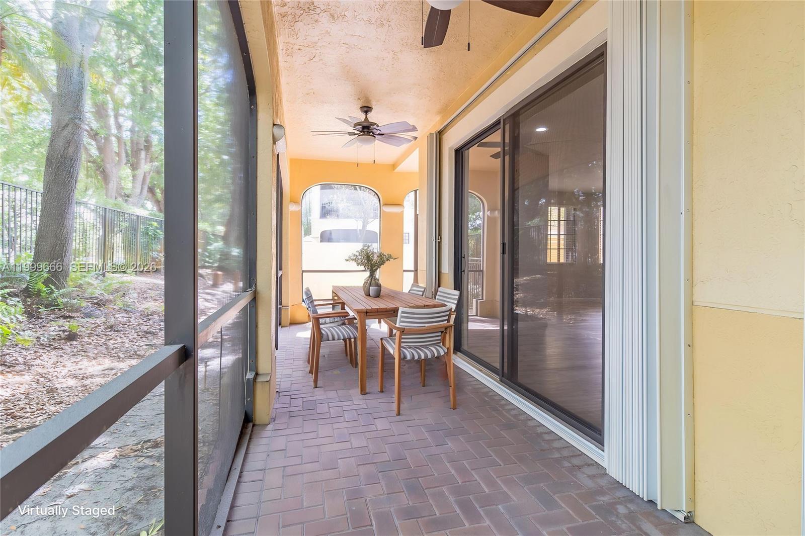 MARIPOSA POINTE AT WESTON - Residential