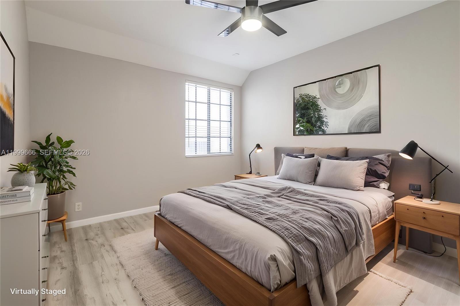 1611 Passion Vine Cir 12-2