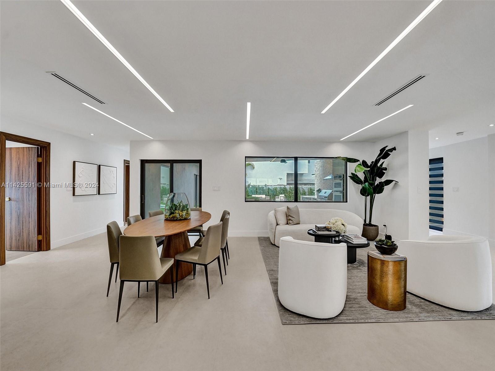 HIGHLAND WOODS SEC 4 - Residential