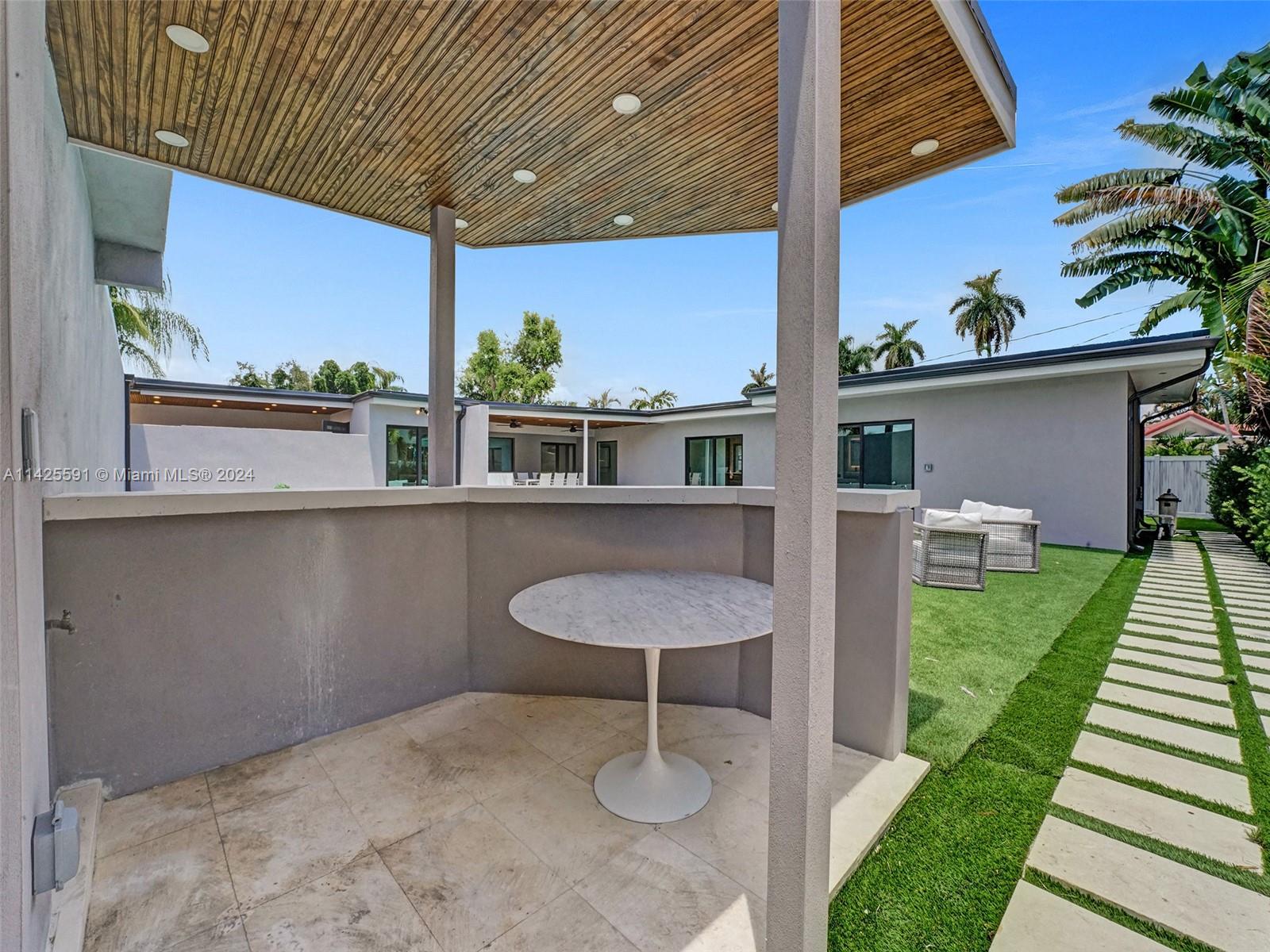 HIGHLAND WOODS SEC 4 - Residential