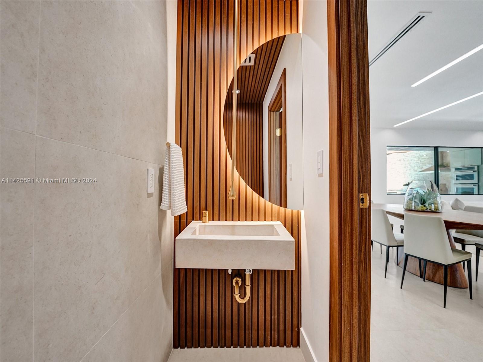 HIGHLAND WOODS SEC 4 - Residential