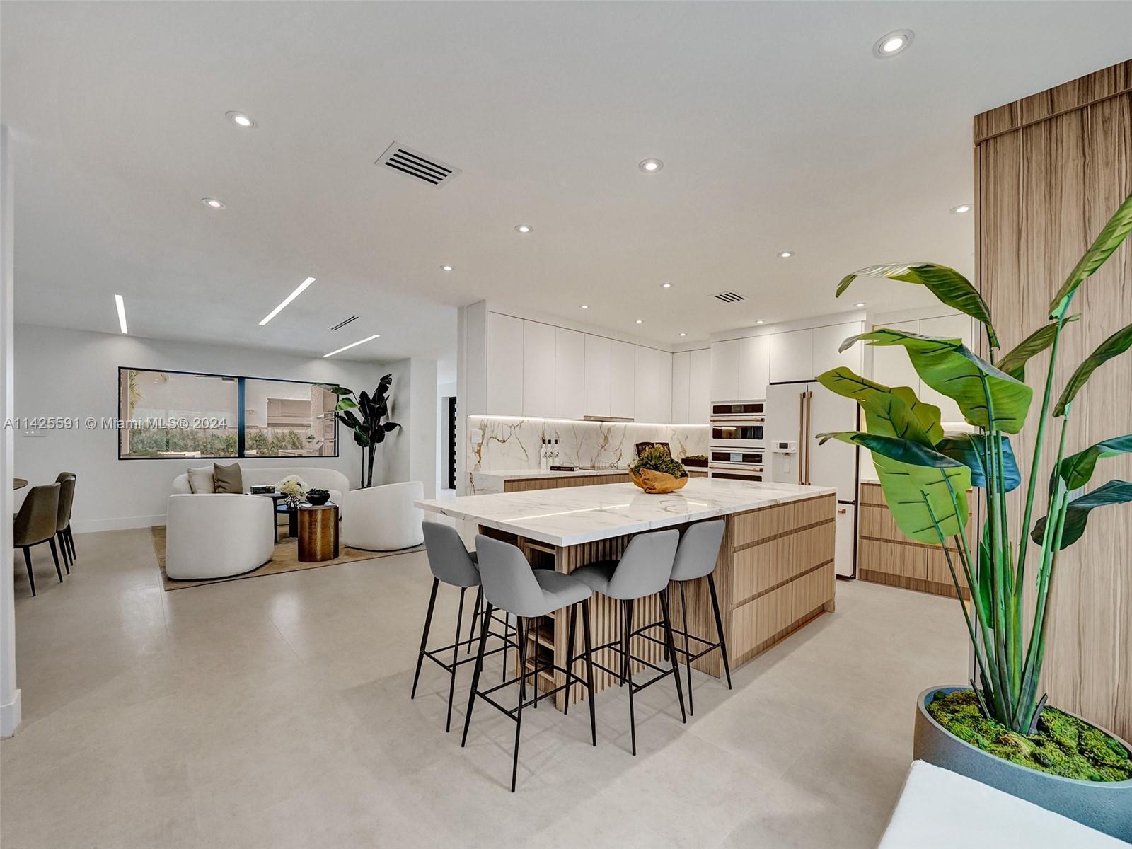 HIGHLAND WOODS SEC 4 - Residential