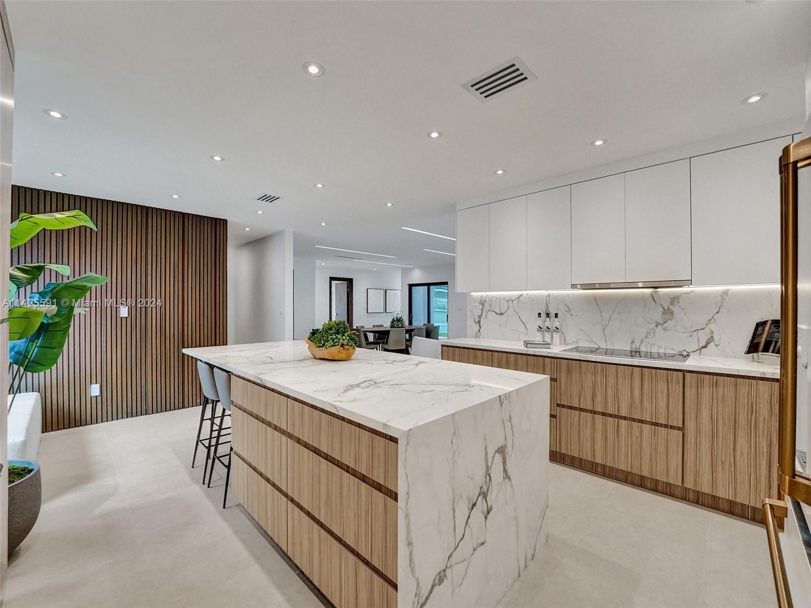 HIGHLAND WOODS SEC 4 - Residential